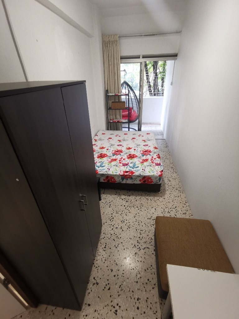 Tanglin / River Valley / Orchard - Kum Hing Court - Balcony Queen Room- Available Now, Property, Rentals, Room Rentals - Tanglin - Bedroom - Homates Singapore