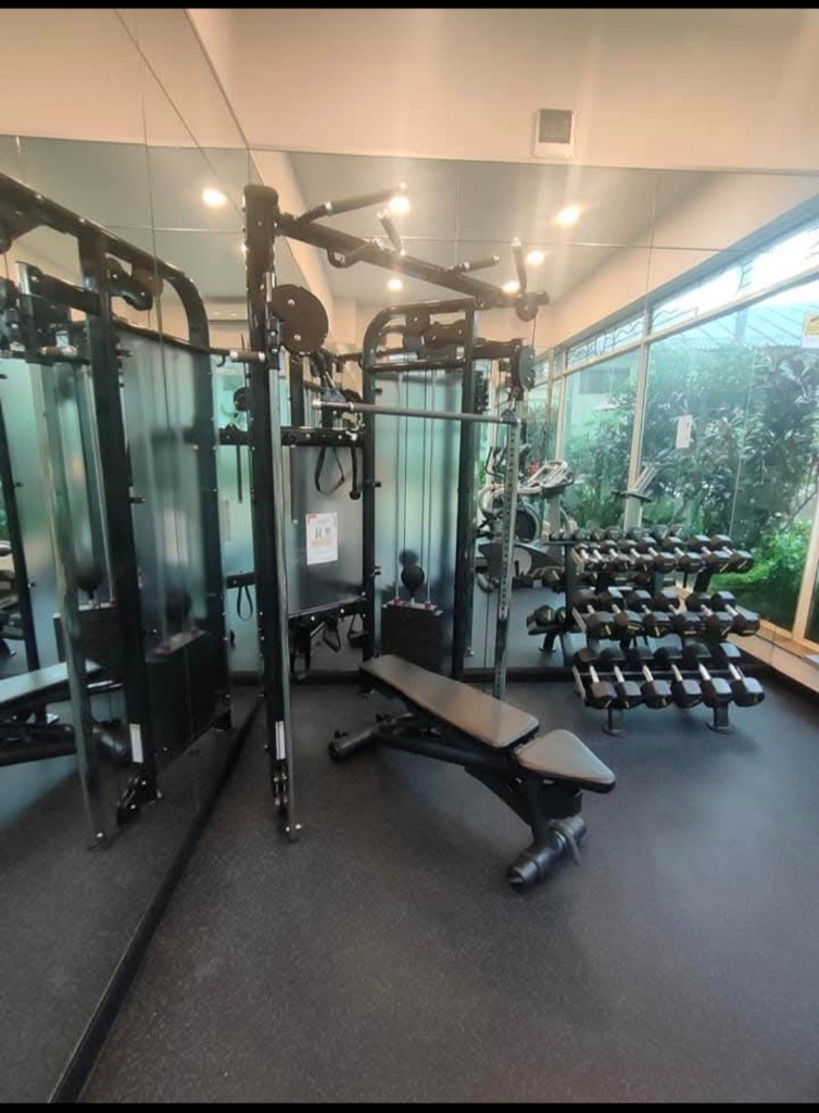 Huge Master Room in Condo in Central Location avail now - Toa Payoh 大巴窑 - 独立套房 - Homates 新加坡