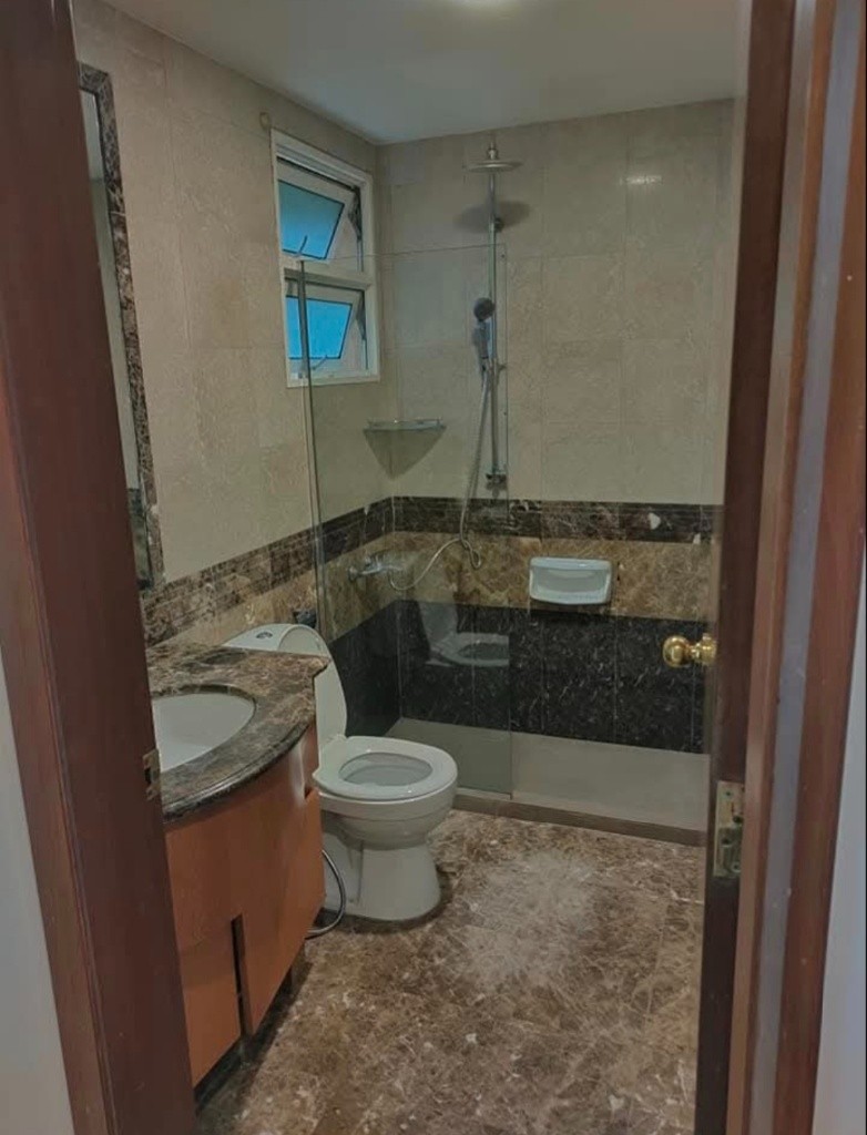 Huge Master Room in Condo in Central Location avail now - Toa Payoh 大巴窑 - 独立套房 - Homates 新加坡