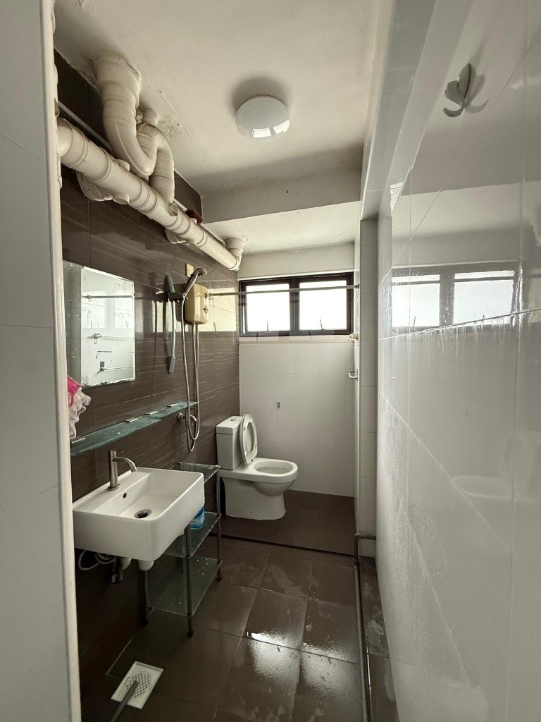 ROOM FOR RENT AT 10E BRADDELL VIEW #15-19 RM1 - Toa Payoh - Flat - Homates Singapore