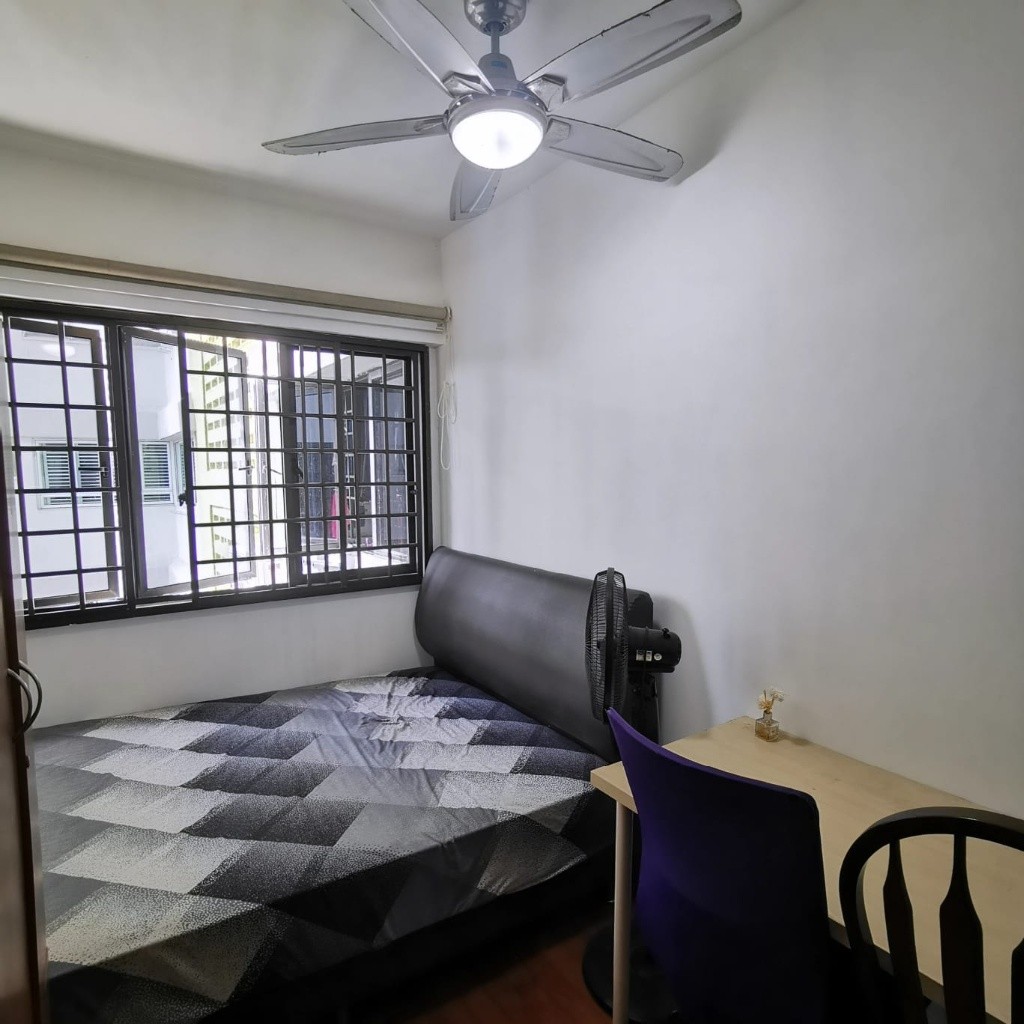 Room for rent / Marymount, Caldecott MRT / Common room / 1pax stay / Available April 2 - Marymount 瑪麗蒙 - 整个住家 - Homates 新加坡