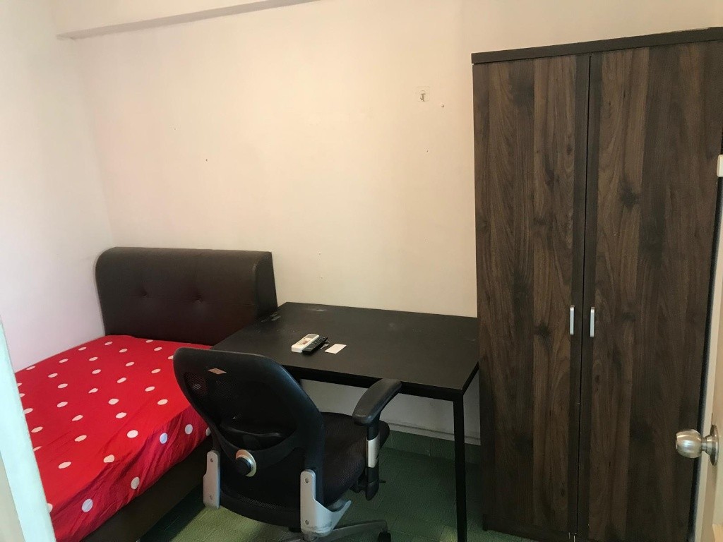 Room for rent / Marymount, Caldecott MRT / Common room / 1pax stay / Available April 14 - Marymount 瑪麗蒙 - 分租房间 - Homates 新加坡