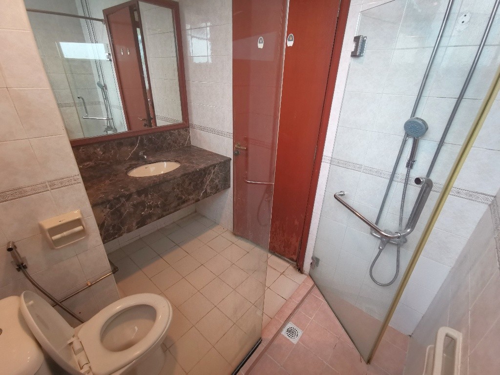 Room for rent / Chinesee Gardern, Jurong West, Boon Lay / Common room / 1pax stay / Available April 29 - Jurong East - Bedroom - Homates Singapore