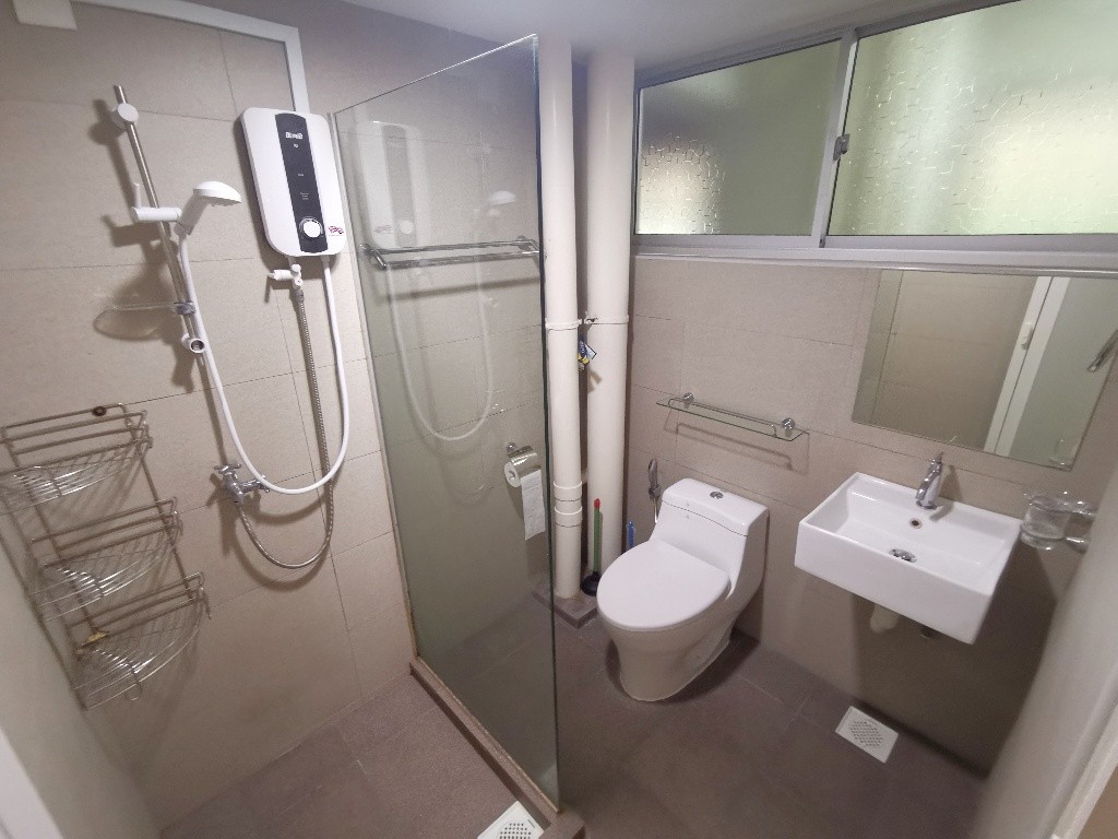 Room for rent/ Boon Lay, Celementi / Common room / 1-2 pax stay / Available Immediately - Boon Lay - Bedroom - Homates Singapore