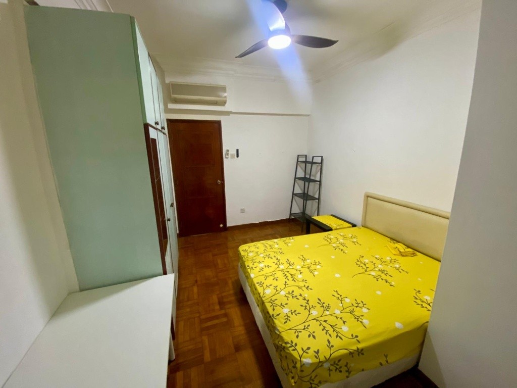 Available Immediately﻿  - Common Room/Include Utilities/Wifi/Aircon/No Agent Fee/Light Cooking Allow ed/Washing Machine - Stevens - Bedroom - Homates Singapore