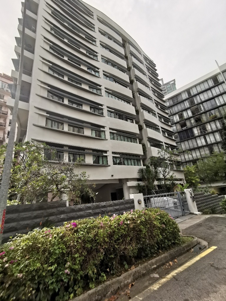 Available﻿ June 2 - Master Room/Include Utilities/Wifi/Aircon/No Agent Fee/Light Cooking Allowed/Washing Machine - River Valley - Bedroom - Homates Singapore
