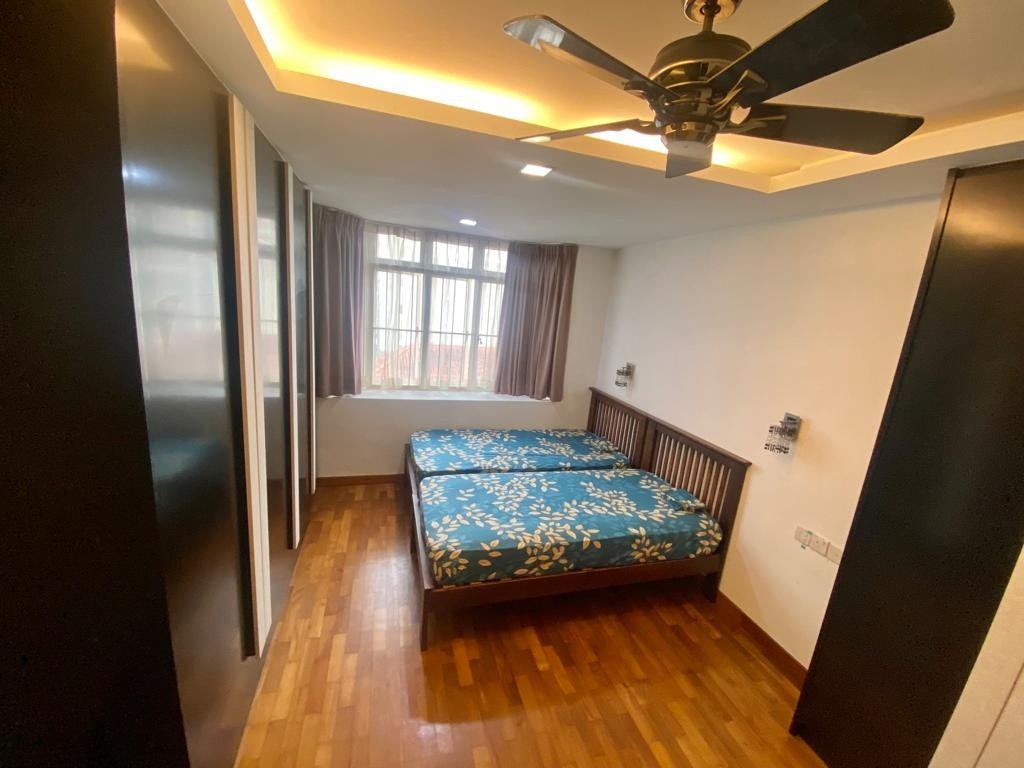 Available﻿ Immediate - Master Room/Include Utilities/Wifi/Aircon/No Agent Fee/Light Cooking Allowed/Washing Machine - Dhoby Ghaut - Bedroom - Homates Singapore