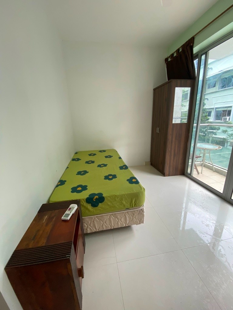 Room for rent / GEYLANG / Common room / 1pax stay / Available Immediately - Geylang - Bedroom - Homates Singapore