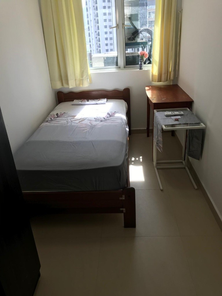 Room for rent / TOA PAYOH / Common room / 1pax stay / Available 7 Oct - Toa Payoh 大巴窑 - 整个住家 - Homates 新加坡
