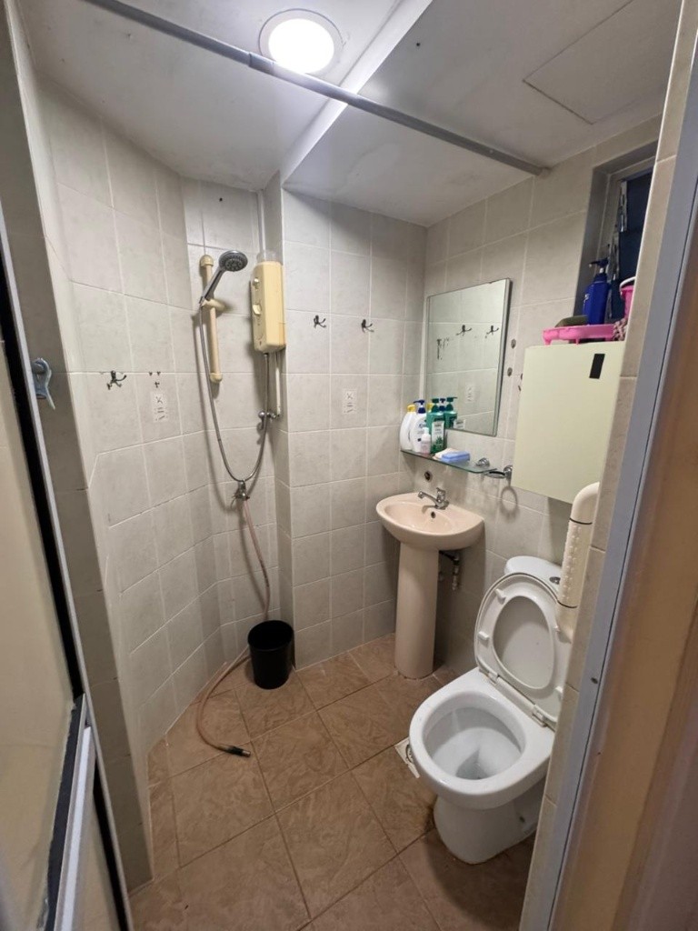 Room for rent / CLEMENTI / Common room / 1-2 pax stay / Available 2 Oct - Clementi - Bedroom - Homates Singapore