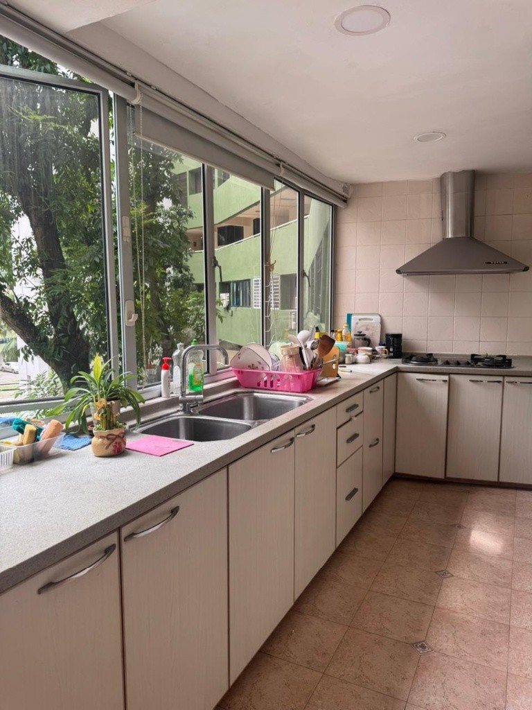 Room for rent / CLEMENTI / Common room / 1-2 pax stay / Available 2 Oct - Clementi - Bedroom - Homates Singapore
