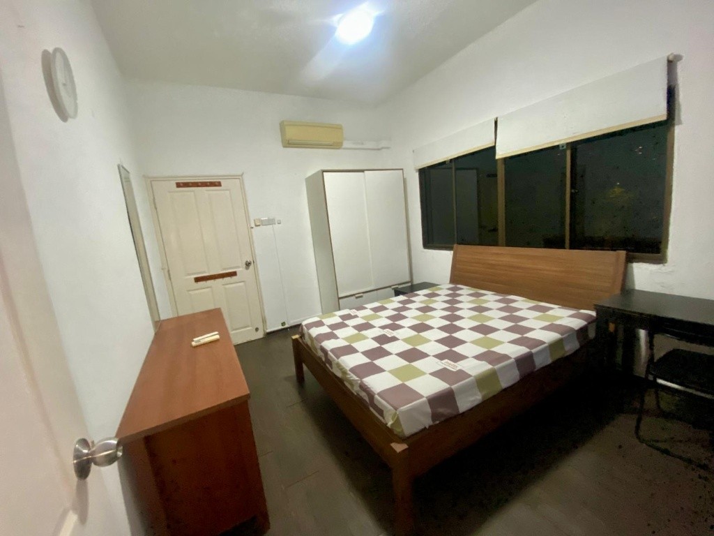 Room for rent / Kembangan / Common room / 1-2 pax stay / Available 11 Nov - Kembangan 景万岸 - 分租房间 - Homates 新加坡