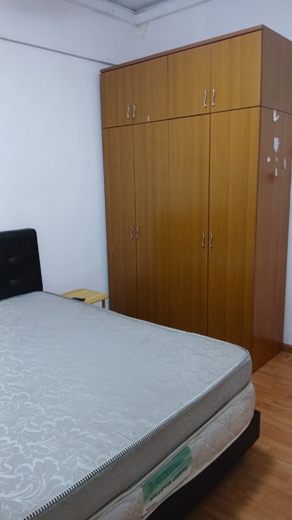 Room for rent / SOMERSET / Classic Queen Room / 1 - 2 pax stay / Available Immediately - Somerset 索美塞 - 分租房间 - Homates 新加坡