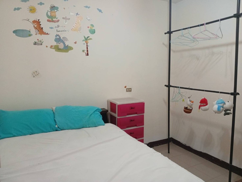 Private Cozy Room in a Shared Apartment – near MRT - Taishan - Bedroom - Homates Taiwan
