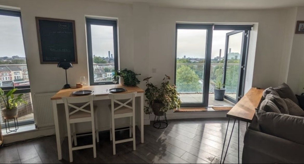 Modern Penthouse Double Bed (with balcony) - NW LONDON (Sharing with only 1 female) -  - 整套出租 - Homates 英國