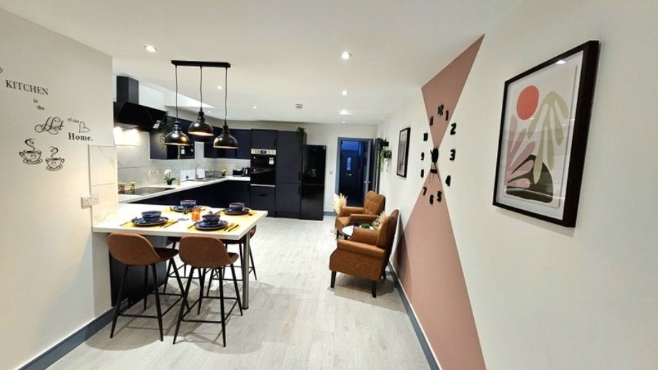 Room in a Shared House, Allesley Old Road, Coventry, CV5 -  - Bedroom - Homates United Kingdom