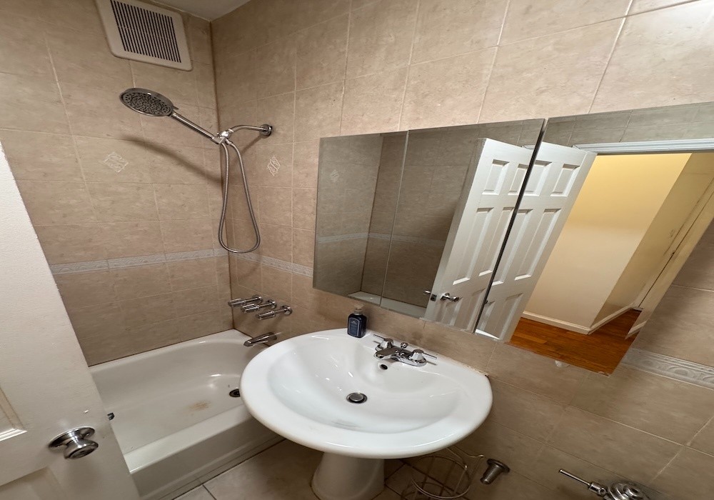 纽约曼哈顿中城整套 Studio 统舱出租 — $2,500/月 -  - 整套出租 - Homates 美国